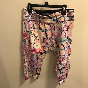 Lula Roe Sz. Medium yoga pants